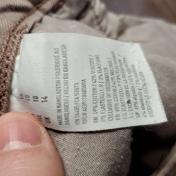 AMERICAN Eagle size 10 super stretch mid rise jean shorts - Picture 8 of 8